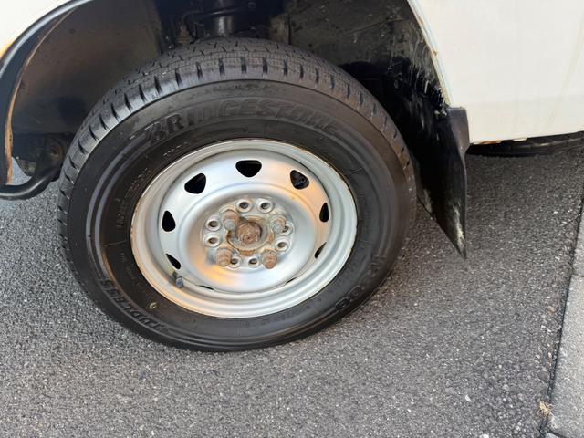 アクティトラック SDX 4WD 5速マニュアル車 ラジオ 荷台マット アオリゴムカバー 社外シフトノブ(22枚目)