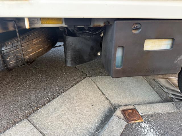 アクティトラック SDX 4WD 5速マニュアル車 ラジオ 荷台マット アオリゴムカバー 社外シフトノブ(29枚目)