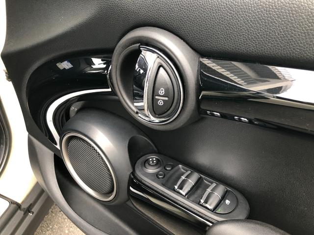ＭＩＮＩ クーパーＳ　純正ナビＢカメラＢｌｕｅｔｏｏｔｈ接続ＥＴＣフルセグ（18枚目）