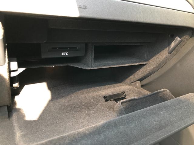 Ａ４ ２．０ＴＦＳＩ　ＥＴＣ純ナビＢカメラパワーシート禁煙車（27枚目）
