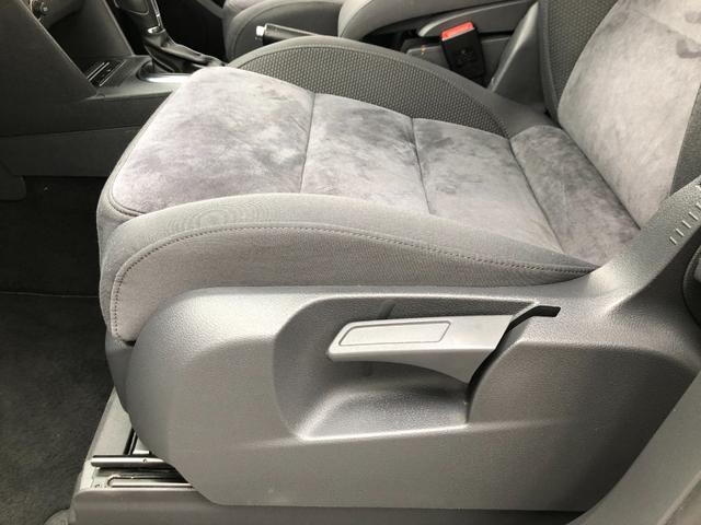 ゴルフトゥーラン ＴＳＩ　ハイライン　ナビＢカメラＢｌｕｅｔｏｏｔｈクルコンＥＴＣテレビ（31枚目）