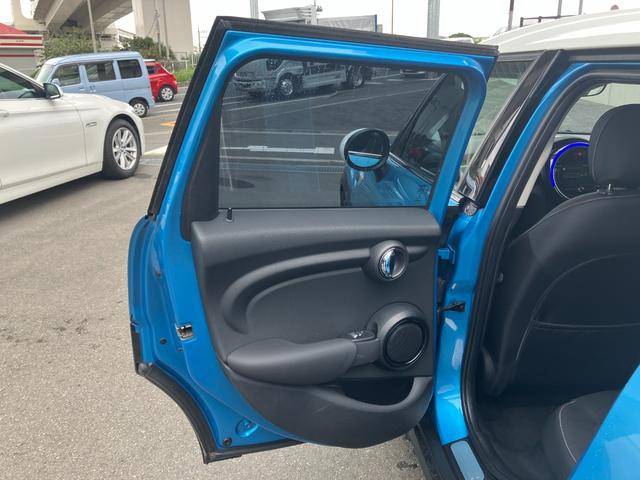 ＭＩＮＩ クーパー　ＥＴＣ純正ＡＷナビＢｌｕｅｔｏｏｔｈＬＥＤヘッドライト（29枚目）