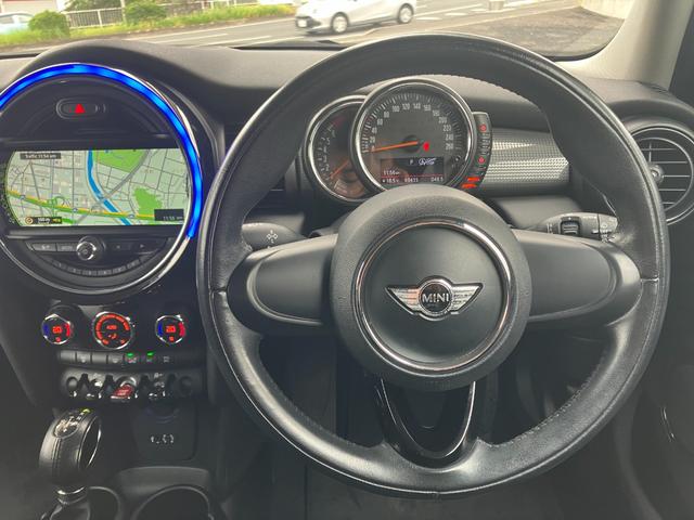 ＭＩＮＩ クーパー　ＥＴＣ純正ＡＷナビＢｌｕｅｔｏｏｔｈＬＥＤヘッドライト（31枚目）