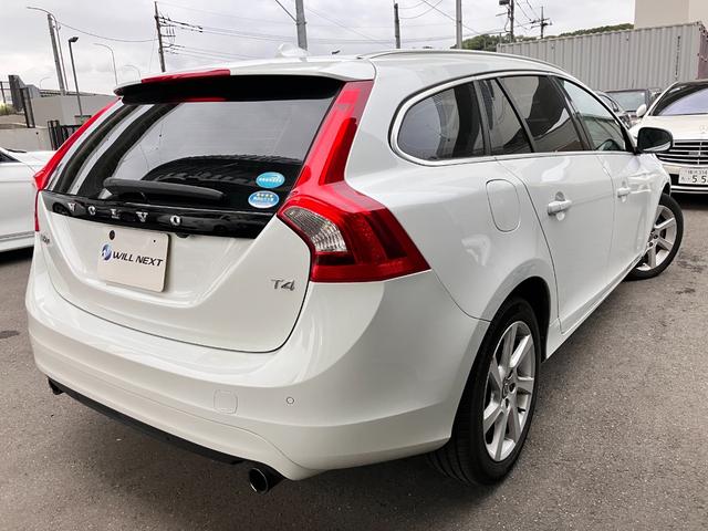 Ｖ６０ Ｔ４　ＳＥ　ベージュ革ナビＢカメラＢｌｕｅｔｏｏｔｈ音楽ＥＴＣ（4枚目）