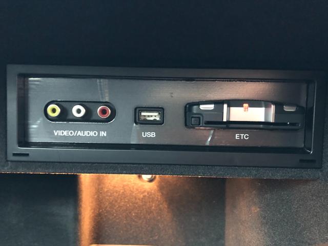 ＴＴクーペ ２．０ＴＦＳＩ　ビルトインＥＴＣ純ナビＢｌｕｅｔｏｏｔｈ純正ＡＷ禁煙車（29枚目）