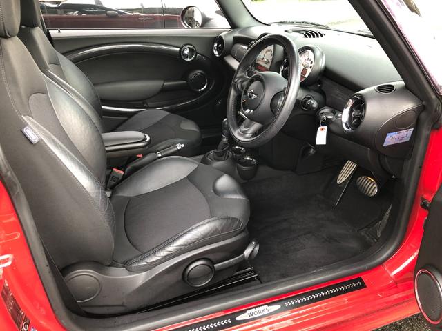 ＭＩＮＩ クーパーＳ　ＪＣＷスポーツＰＫＧサンルーフ社外ナビＢカメラ（17枚目）