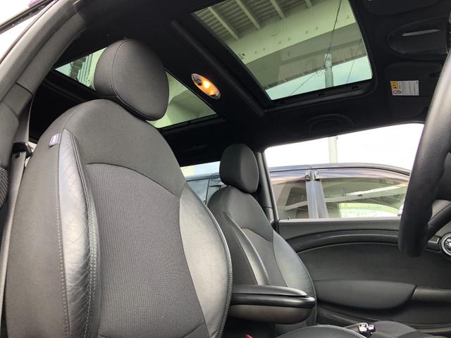 ＭＩＮＩ クーパーＳ　ＪＣＷスポーツＰＫＧサンルーフ社外ナビＢカメラ（18枚目）