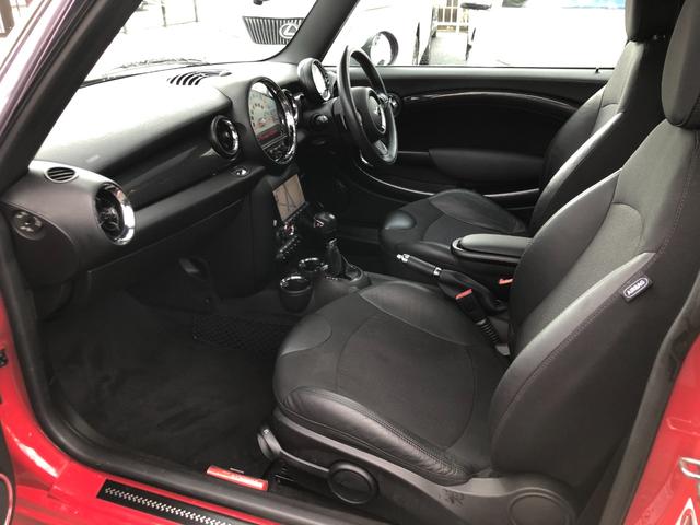 ＭＩＮＩ クーパーＳ　ＪＣＷスポーツＰＫＧサンルーフ社外ナビＢカメラ（25枚目）