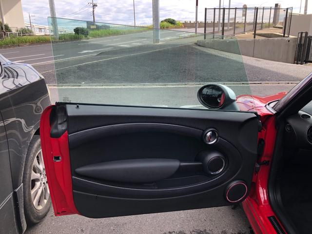 ＭＩＮＩ クーパーＳ　ＪＣＷスポーツＰＫＧサンルーフ社外ナビＢカメラ（27枚目）