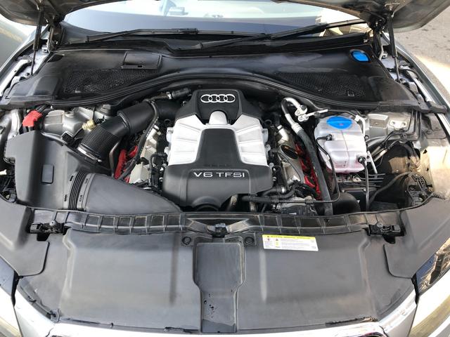 車両評価４．５点を基準に厳選された中古車が並ぶ大きな展示場も完備！１００台ほど展示されておりますのでご希望に沿った車が見つかりますよ！