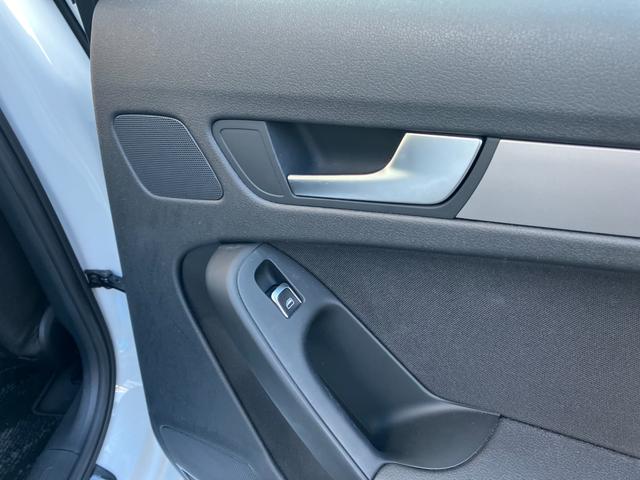 車両評価４．５点を基準に厳選された中古車が並ぶ大きな展示場も完備！１００台ほど展示されておりますのでご希望に沿った車が見つかりますよ！