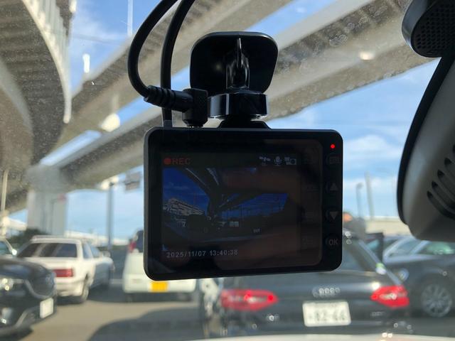 車両評価４．５点を基準に厳選された中古車が並ぶ大きな展示場も完備！１００台ほど展示されておりますのでご希望に沿った車が見つかりますよ！