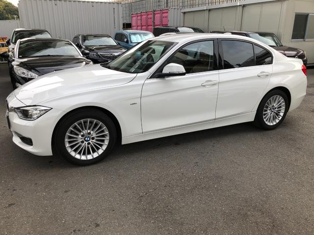 車両評価４．５点を基準に厳選された中古車が並ぶ大きな展示場も完備！１００台ほど展示されておりますのでご希望に沿った車が見つかりますよ！