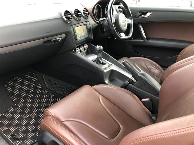 ＴＴクーペ １．８ＴＦＳＩ　シートヒーター　１７ＡＷ　ＨＩＤ　キーレス　純正ナビＴＶ（24枚目）