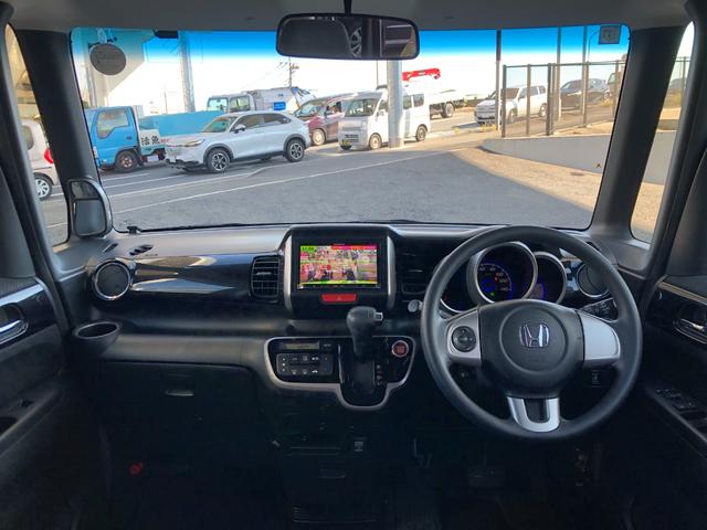 Ｎ－ＢＯＸカスタム Ｇ・Ｌパッケージ　１オーナーＥＴＣ純正ＡＷナビＴＶ片側電動スライド（4枚目）