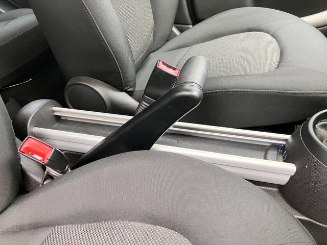 ＭＩＮＩ クーパーＤ　クロスオーバー　純正ＡＷカープレイオーディオＴＶＢｌｕｅｔｏｏｔｈ（41枚目）