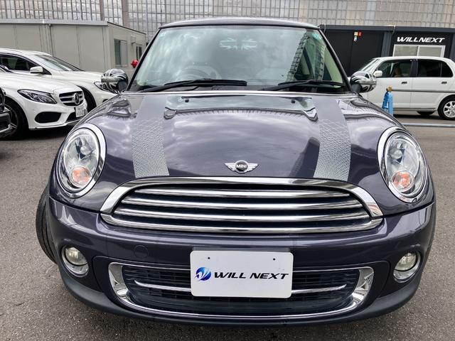 ＭＩＮＩ クーパー　クリスタル　特別仕様車専用デザイン１７インチＡＷ革シート（5枚目）