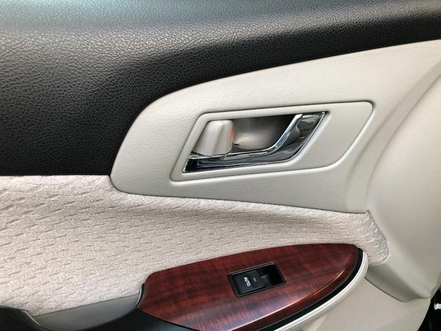 クラウン ロイヤルサルーン ナビパッケージ ナビBluetoothオーディオETCバックカメラプッシュスタート(28枚目)