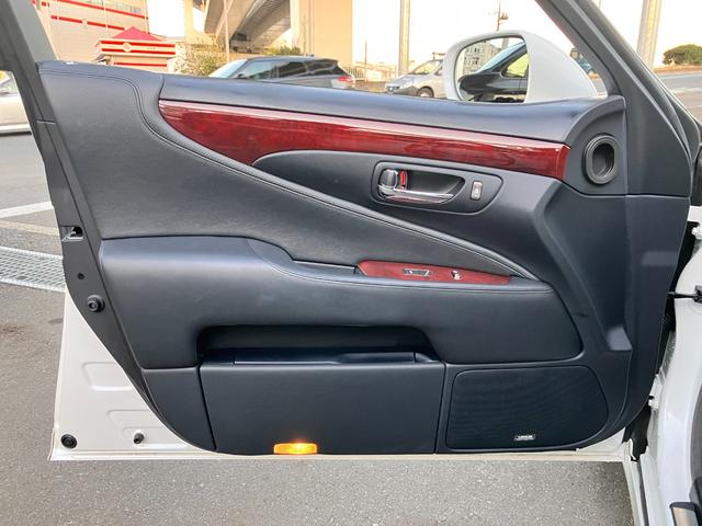 LS LS460 Iパッケージ パワートランクリッド クリアランスソナー 純正ナビ 黒革シート シートヒーター&ベンチレーター ステアリングヒーター(32枚目)