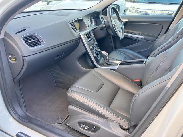 Ｖ６０ Ｔ４　レザー＆セーフティＰＫＧナビＢｌｕｅｔｏｏｔｈオーディオＢカメラＥＴＣ（26枚目）