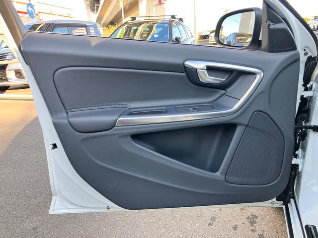 Ｖ６０ Ｔ４　レザー＆セーフティＰＫＧナビＢｌｕｅｔｏｏｔｈオーディオＢカメラＥＴＣ（30枚目）