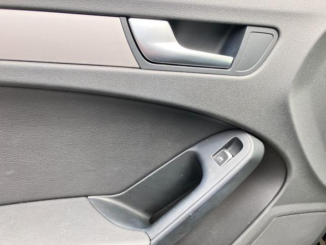 A4 2.0TFSI ナビBカメラBluetoothオーディオETC黒革シートヒーターTV(30枚目)