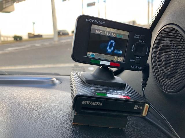 ５００Ｓ ツインエア　５速ＭＴカロナビ純正１５ＡＷハーフ革ドリホ（42枚目）