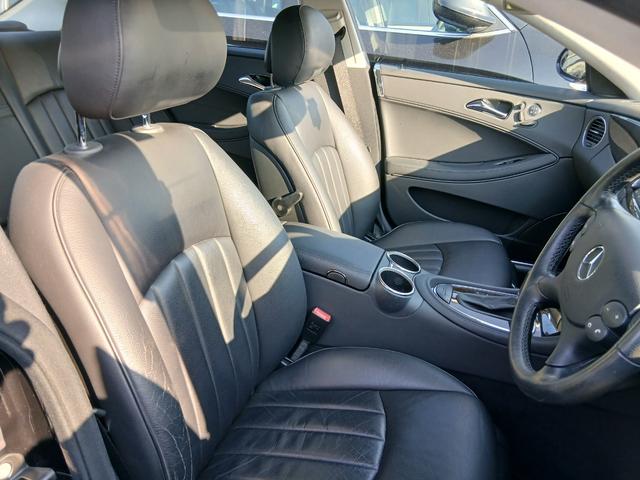 ＣＬＳクラス ＣＬＳ３５０　１オーナー純正ＡＷ社外ナビＴＶＢカメ地ＢＴ黒革（5枚目）