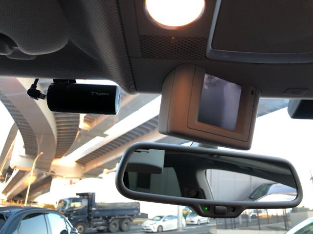 Ｑ７ ３．０ＴＦＳＩクワトロ　ＥＴＣ純正ＡＷナビＢカメＴＶＢＴ黒革シートヒーター（33枚目）