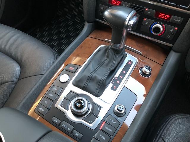 Ｑ７ ３．０ＴＦＳＩクワトロ　ＥＴＣ純正ＡＷナビＢカメＴＶＢＴ黒革シートヒーター（38枚目）
