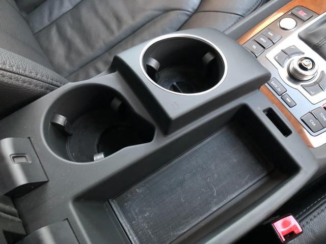 Ｑ７ ３．０ＴＦＳＩクワトロ　ＥＴＣ純正ＡＷナビＢカメＴＶＢＴ黒革シートヒーター（46枚目）