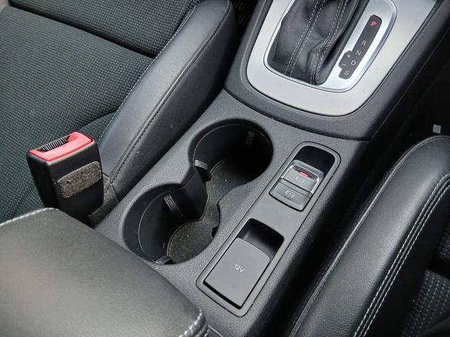 車両評価４．５点を基準に厳選された中古車が並ぶ大きな展示場も完備！１００台ほど展示されておりますのでご希望に沿った車が見つかりますよ！