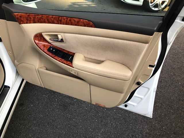 クラウン R-EX iFourQ-Pプレミアム50th 特別仕様車ナビバックカメラETCクルコン電動リアシェード(18枚目)