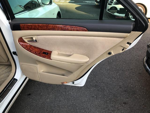 クラウン R-EX iFourQ-Pプレミアム50th 特別仕様車ナビバックカメラETCクルコン電動リアシェード(22枚目)