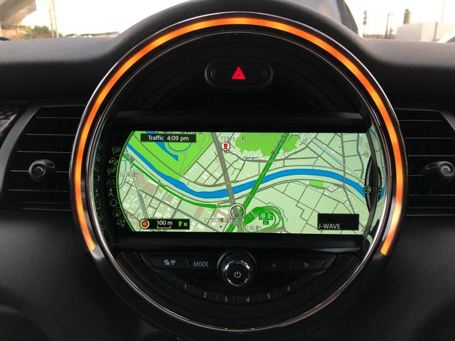 車両評価４．５点を基準に厳選された中古車が並ぶ大きな展示場も完備！１００台ほど展示されておりますのでご希望に沿った車が見つかりますよ！