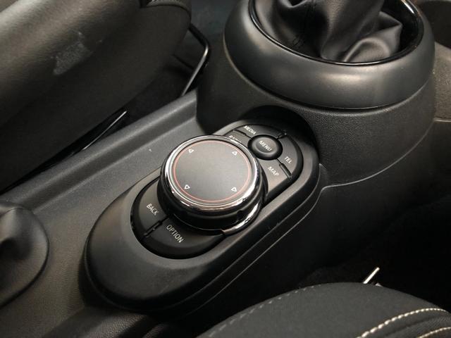 車両評価４．５点を基準に厳選された中古車が並ぶ大きな展示場も完備！１００台ほど展示されておりますのでご希望に沿った車が見つかりますよ！