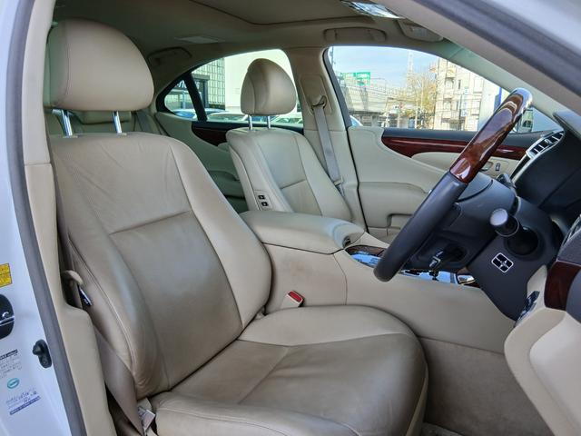 ＬＳ ＬＳ４６０　バージョンＳ　ナビＥＴＣバックカメラＴＶベージュ革パワートランク（15枚目）