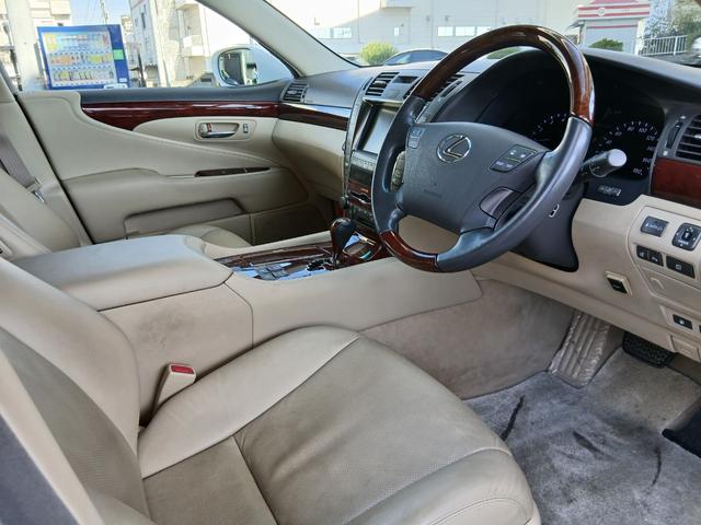 ＬＳ ＬＳ４６０　バージョンＳ　ナビＥＴＣバックカメラＴＶベージュ革パワートランク（16枚目）