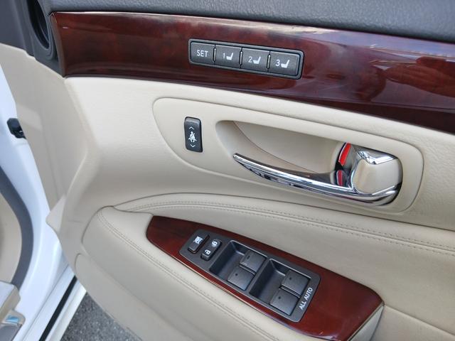 ＬＳ ＬＳ４６０　バージョンＳ　ナビＥＴＣバックカメラＴＶベージュ革パワートランク（19枚目）
