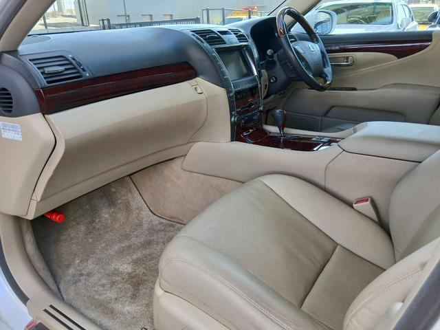 ＬＳ ＬＳ４６０　バージョンＳ　ナビＥＴＣバックカメラＴＶベージュ革パワートランク（28枚目）