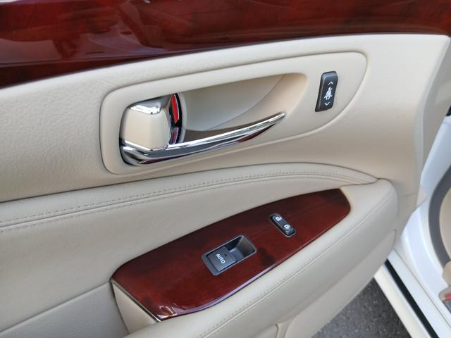 ＬＳ ＬＳ４６０　バージョンＳ　ナビＥＴＣバックカメラＴＶベージュ革パワートランク（33枚目）