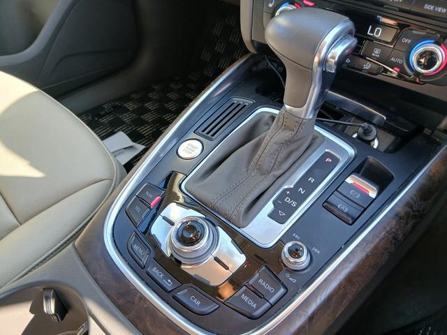 Q5 3.0TFSIクワトロ ETC純ナビBカメラ革PシートPリアゲート禁煙(16枚目)