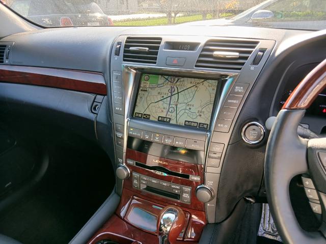 ＬＳ ＬＳ４６０　バージョンＳ　サンルーフ純正１９ＡＷＨＤＤナビＢカメ黒本革（9枚目）