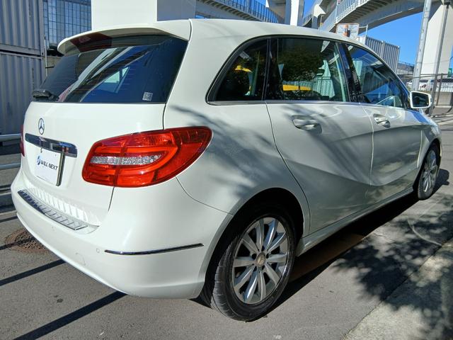 Bクラス B180 ブルーエフィシェンシー エクスクルーシブP バリューP セーフティP ブラウンレザー シートヒーター パワーシート バックカメラ パドルシフト パークトロニック ETC 16AW キーレス HID(10枚目)