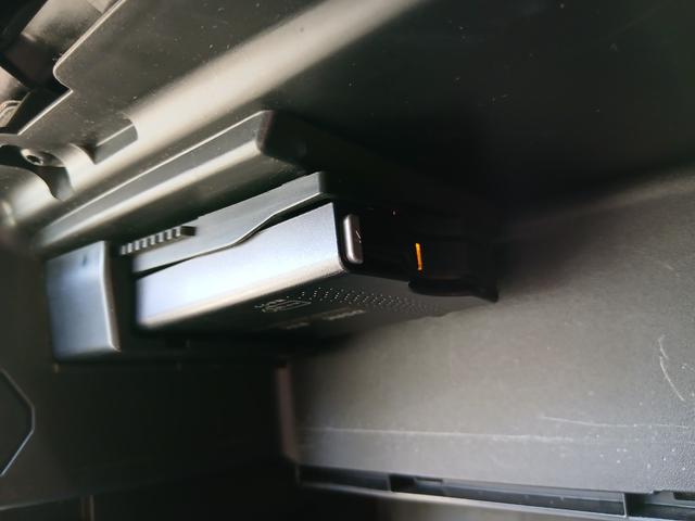 Bクラス B180 ブルーエフィシェンシー エクスクルーシブP バリューP セーフティP ブラウンレザー シートヒーター パワーシート バックカメラ パドルシフト パークトロニック ETC 16AW キーレス HID(22枚目)