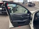 車両本体に法定整備点検費用が含まれており、記録簿が交付されます。