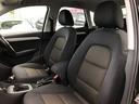 車両本体に法定整備点検費用が含まれており、記録簿が交付されます。
