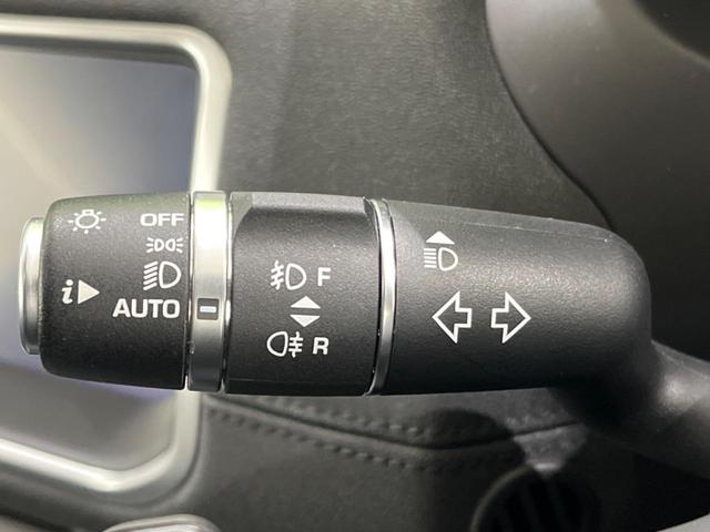 レンジローバーイヴォーク フリースタイル　認定中古車　ＭＥＲＩＤＩＡＮサウンドシステム　　純正１８インチＡＷ　シートヒーター　パワーテールゲート　パワーシート　パドルシフト　ナビ（44枚目）