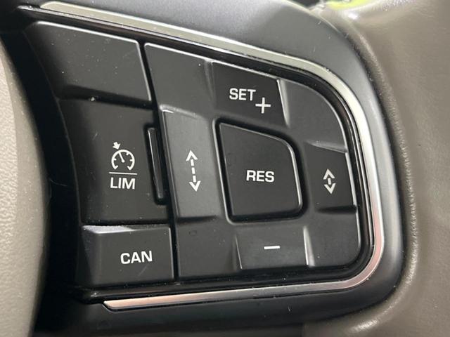 XE XE ピュア MERIDIANサウンド アダプティブクルーズコントロール レーンデパーチャワーニング インタラクティブドライバーディスプレイ バックカメラ パドルシフト 純正17インチアルミホイール(4枚目)