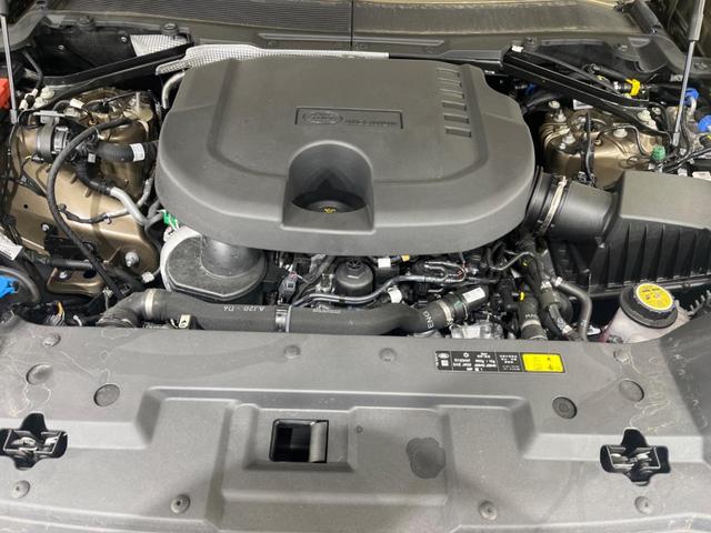 ディフェンダー ９０Ｘ－ダイナミックＨＳＥ　Ｄ３５０　認定中古車　スライディングガラスルーフ　ＭＥＲＩＤＩＡＮサウンドシステム　シートクーラー＆シートヒーター　エアサスペンション　インテリアリアビューミラー　３Ｄサラウンドカメラ　アダプティブクルーズ（18枚目）